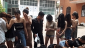 Phát hiện 9 thiếu nữ thác loạn với 15 thanh niên trong karaoke Bạch Dương