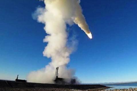 Nga phóng tên lửa diệt mục tiêu 500 km sát nơi Mỹ và NATO đang tập trận