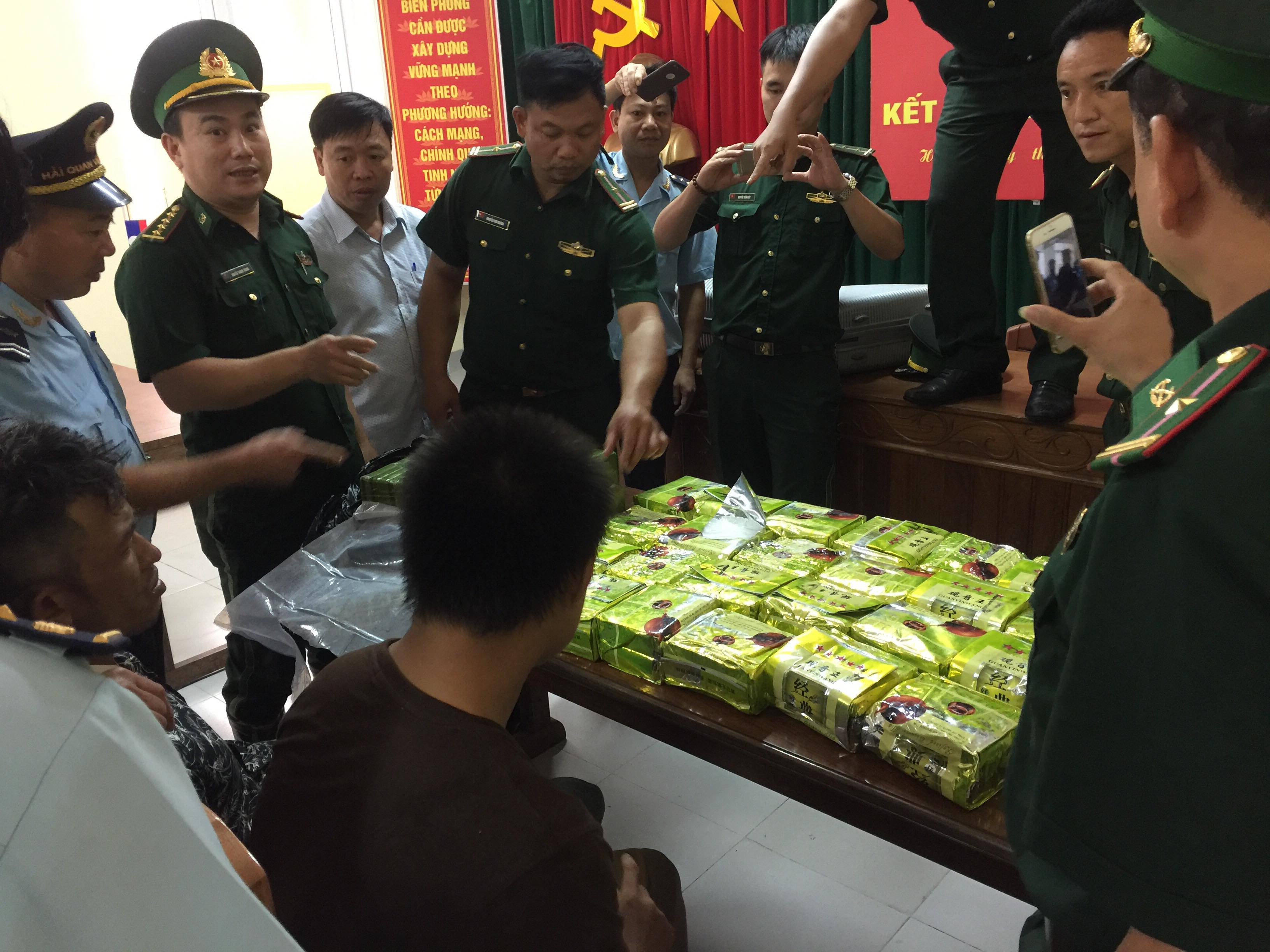 Phát hiện, bắt giữ cả ngàn cân ma túy nhập cảnh vào Việt Nam