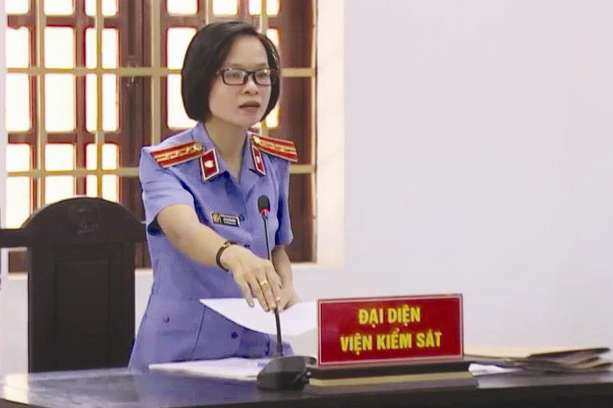 Nữ Kiểm sát viên và bản luận tội đanh thép