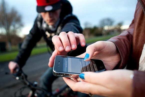 Tên cướp manh động lừa cả bạn thân chiếm đoạt tài sản