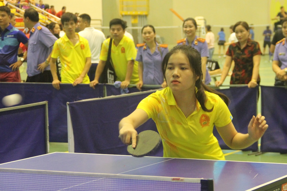 Những khoảnh khắc đẹp của môn bóng bàn trong ngày đầu thi đấu