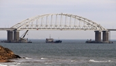 Ukraine liều mình bắt tàu Nga ngay trên cảng, Moscow cảnh báo hậu quả đến rất sớm
