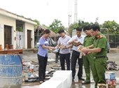 Huyện Hương Sơn tiêu hủy số lượng lớn đao kiếm, súng tự tạo, vật liệu nổ