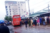 Kinh hoàng xe khách lao vào chợ, 3 người tử vong, nhiều người bị thương