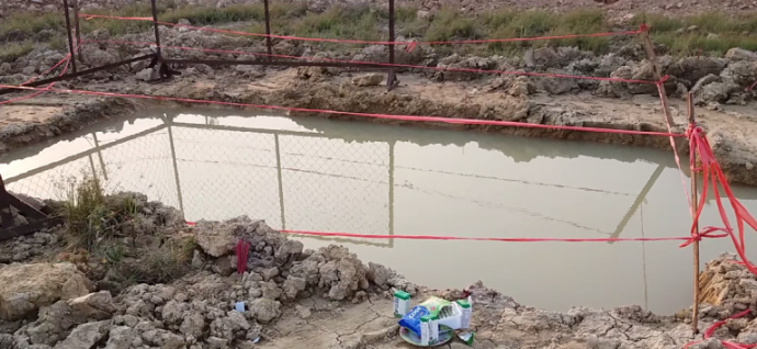 Rơi xuống hố rác sau nhà, bé trai 4 tuổi bị đuối nước tử vong tức tưởi