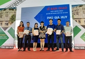 Phú Hồng Thịnh trao sổ hồng cho khách hàng tại dự án Phú Gia Huy