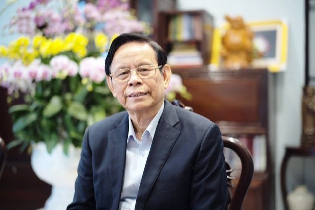 Nguyễn Hồng Vinh Giữ lửa và sáng tạo