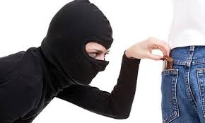 Bắt nhóm chuyên “săn” du khách ở chùa Linh Ứng để móc túi