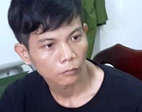 Bắt nhóm đối tượng mang theo súng bán ma túy