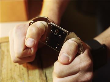 Bắt quả tang nhóm thanh niên đang giao nhận “hàng trắng”