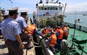 Điều khẩn cấp tàu kiểm ngư cứu nạn 74 thuyền viên bị sự cố do bão số 4