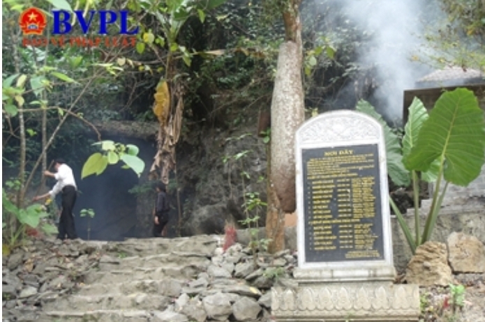 Huyền thoại Hang Tám Cô