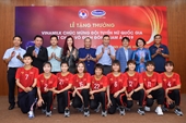 Vinamilk trao thưởng chúc mừng Đội tuyển Bóng đá Nữ quốc gia vô địch Đông Nam Á 2019