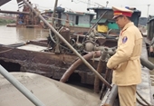 Một ông chủ khai thác cát trái phép ở Quảng Ninh bị khởi tố