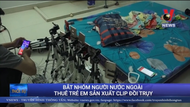 Bắt nhóm người Trung Quốc thuê trẻ em sản xuất clip đồi trụy