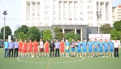 Giao lưu bóng đá giữa Văn phòng VKSND tối cao với Công an phường Yên Hòa