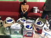 Người phụ nữ ở Hà Nội vận chuyển 15kg ma túy được giấu tinh vi trong nồi cơm điện