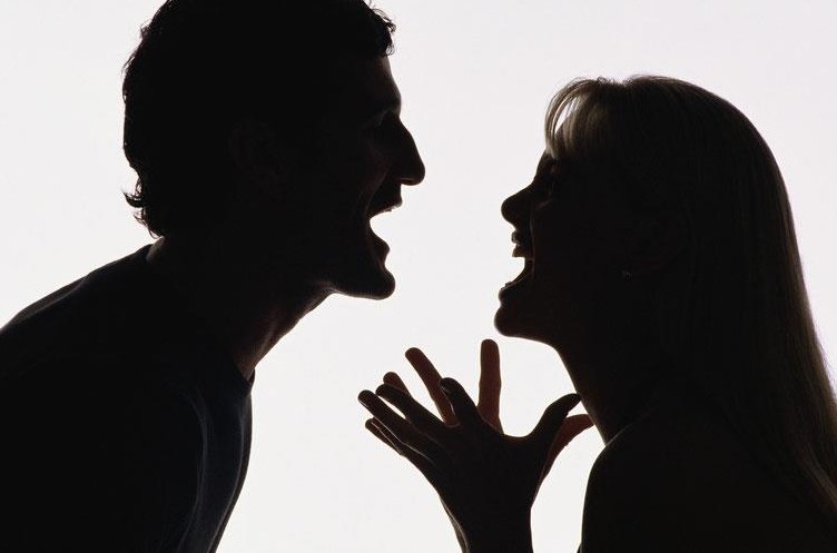 Chồng đâm chết vợ bởi lý do khó tin