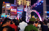 Thành phố Vinh rực rỡ sắc màu tại lễ khai trương chợ đêm đầu tiên