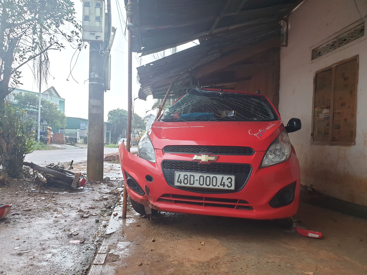 Cán bộ Công an bị đình chỉ công tác vì lái xe gây tai nạn chết người