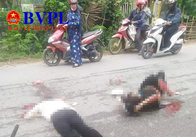 Chồng bị ô tô cán tử vong, vợ nguy kịch sau khi đâm phải   chó