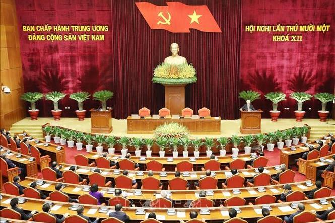 Công tác chuẩn bị văn kiện và nhân sự nhìn từ Hội nghị Trung ương 11