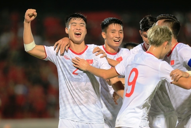 Hạ Indonesia, Việt Nam tiếp tục thăng tiến trên bảng xếp hạng