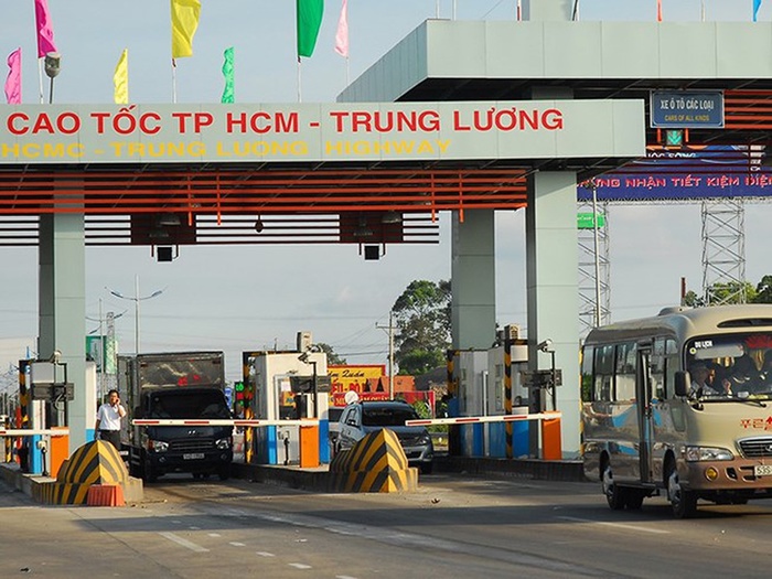 Út trọc và đồng phạm “tay không” trúng đấu giá 2 000 tỉ cao tốc Trung Lương