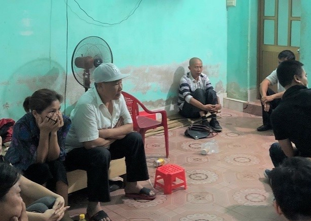 Triệt phá đường dây tổ chức đánh bạc đi động trên xe khách