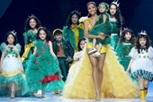Bé gái bị ung thư trình diễn thời trang với Hoa hậu H Hen Niê