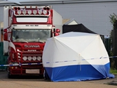 Video khám nghiệm hiện trường 39 người chết trên xe tải đông lạnh ở Anh