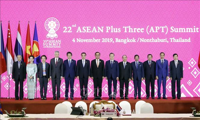 Thủ tướng Nguyễn Xuân Phúc dự Hội nghị Cấp cao ASEAN+3 lần thứ 22