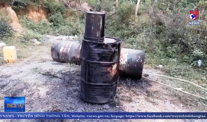 Phát tán hơn 200 lít dầu thải ra đầu nguồn sông Hiếu