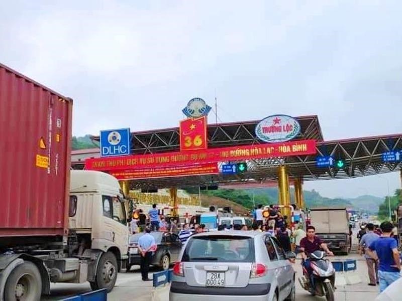 Cần lưu ý phản ứng người dân ở các trạm thu phí BOT