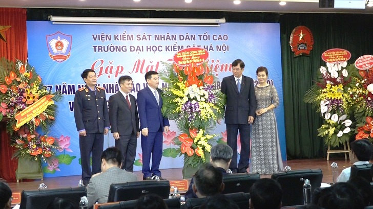 Đào tạo, bồi dưỡng đội ngũ cán bộ Kiểm sát viên vừa hồng, vừa chuyên cho Ngành và đất nước