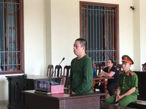 Ảo giác, gã đàn ông sát hại vợ sau khi được chở từ bệnh viện về