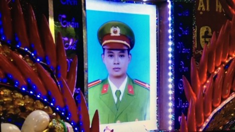 Thăng cấp bậc Thượng úy cho chiến sĩ Công an hy sinh khi truy đuổi trộm