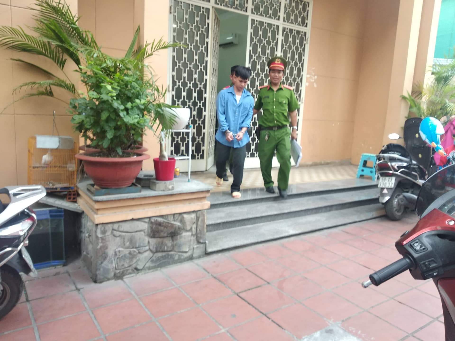 Thanh niên hiếp dâm bé gái trong phòng trọ