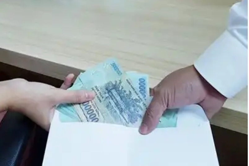 Cơ quan Điều tra VKSND tối cao bắt quả tang đại úy - điều tra viên nhận tiền hối lộ