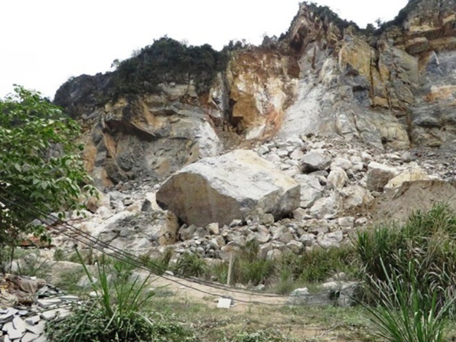 Nữ phiên dịch viên 26 tuổi tử vong vì đá lăn trúng người