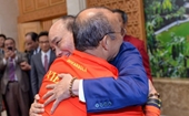 Hình ảnh xúc động Thủ tướng gặp mặt và chúc mừng ĐT U22 và ĐT nữ Việt Nam