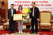 Khen thưởng VĐV Nguyễn Thị Oanh đoạt 3 Huy chương Vàng tại SEA Games 30