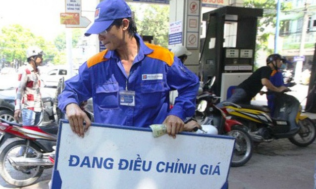 Giá xăng giảm từ 15h chiều nay