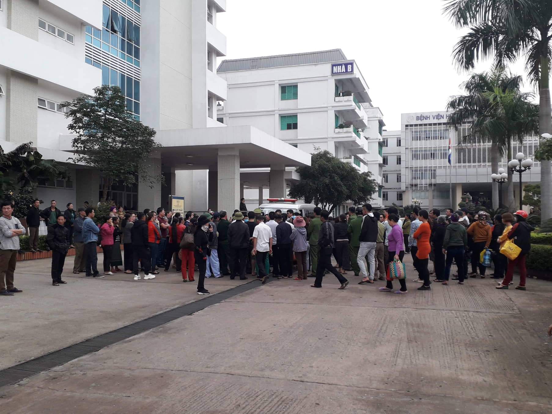 Mẹ tử vong, con nguy kịch sau ca sinh mổ