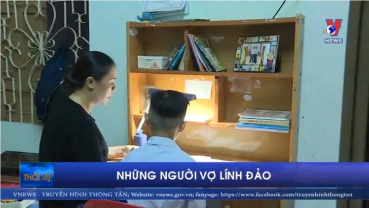 Câu chuyện về những người vợ lính đảo