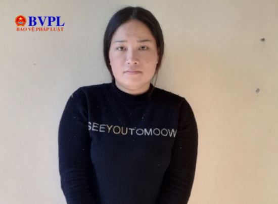 Phê chuẩn quyết định khởi tố nữ siêu trộm lấy cắp 18 Smartphone người đi lễ Noel