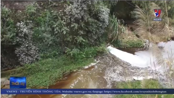 Công ty TNHH Hồng Cơ vẫn tiếp tục xả thải ra suối Dụ