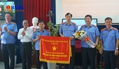 VKSND tỉnh Bình Dương đón nhận cờ thi đua của Chính phủ