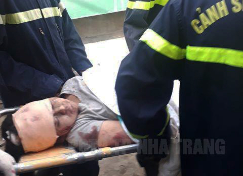 Lở núi tại Nha Trang, 2 người bị đá vùi lấp